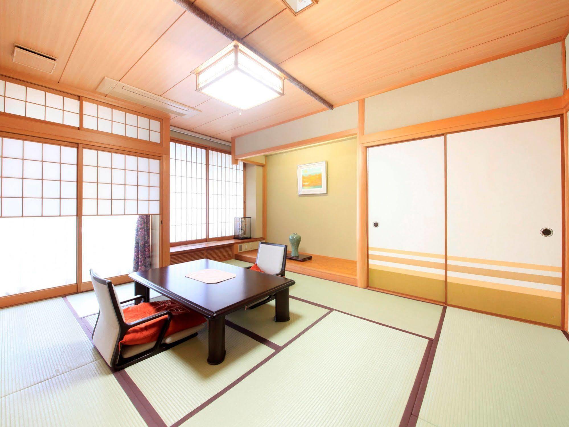 Hotel Kamogawaso Takehara Esterno foto